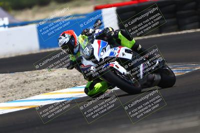 media/Jun-07-2025-TrackDaz (Sat) [[4413525952]]/C Group/1240pm (Turn 1)/